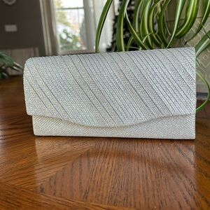 Small silver sparkly evening clutch purse